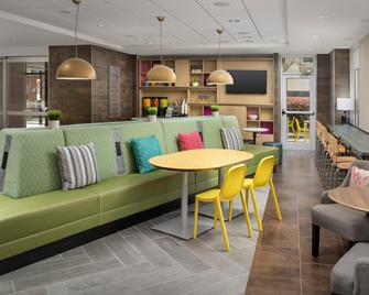 Home2 Suites by Hilton Atlanta Midtown - Atlanta - Lobby