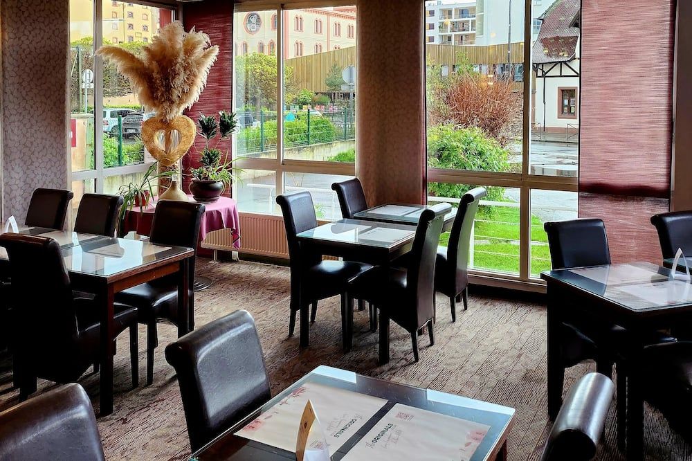 The Originals City, Hôtel Le Forum, Strasbourg Nord - Schiltigheim - Ristorante