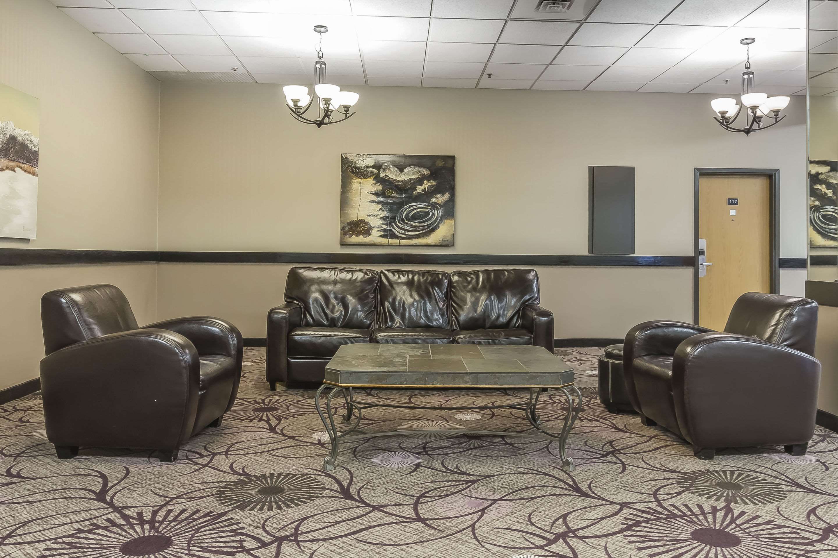Quality Inn Suites C 96 C 1 2 3 Saskatoon Hotel Deals