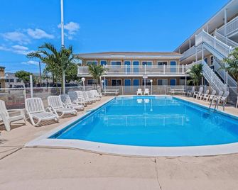 Sea Garden Motel - סיסייד הייטס - בריכה