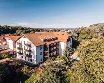 Hotel Zur Post - פירנה - בניין