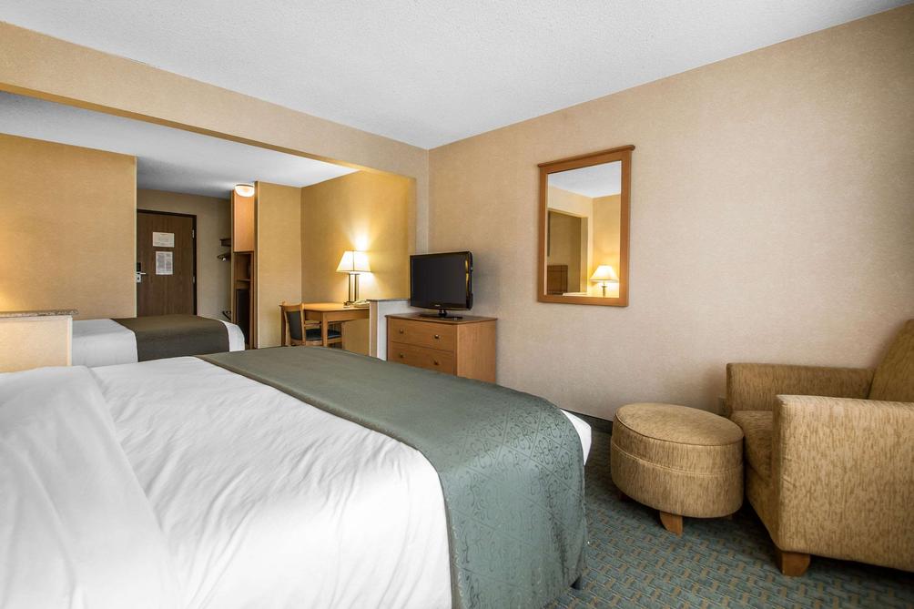 Quality Inn 58 8 2 Dubuque Hotel Deals Reviews Kayak