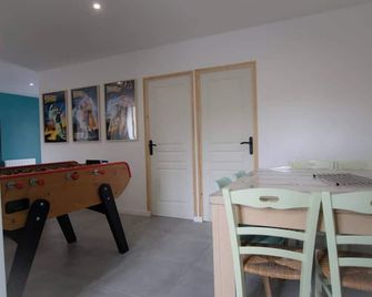Player #1, wifi, jeux, parking, 4 pers, lave linge - Nœux-les-Mines - Salle à manger