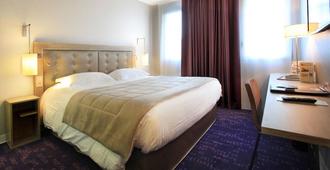 Hotel Anne De Bretagne - Rennes - Phòng ngủ