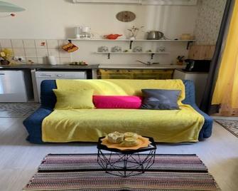 Au Bonheur De Lili - Fontaine-de-vaucluse - Living room