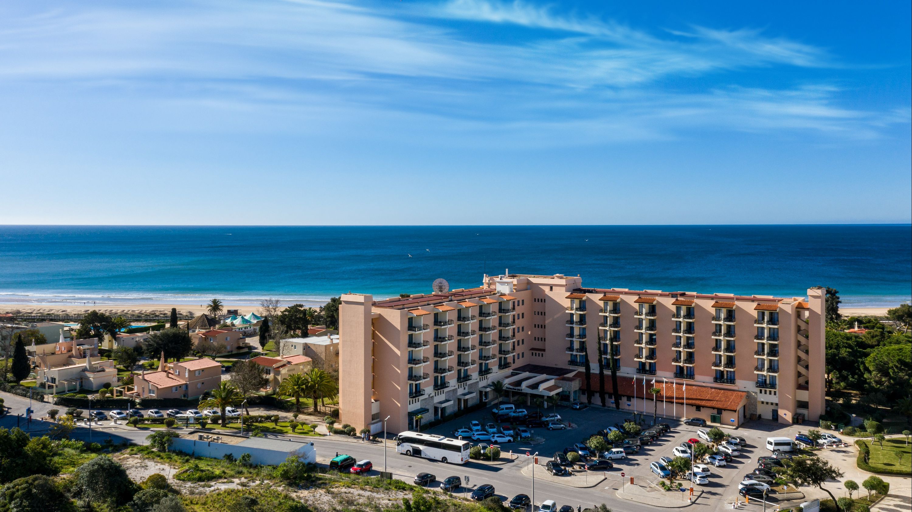 Pestana Dom João II - Alvor - Building