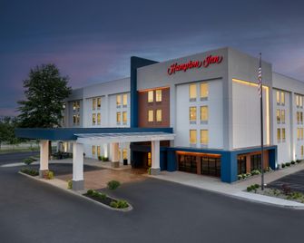 Hampton Inn Louisville-Airport (Fair & Expo Center) - Louisville - Bygning