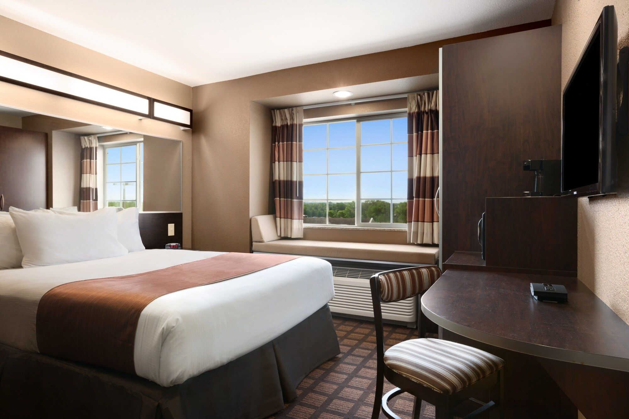 Microtel Inn & Suites by Wyndham Midland - Midland