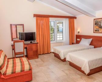 Villa Antivari - Bar - Bedroom