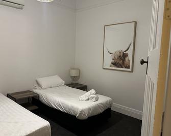 Stay at Simmons' house - Wagga Wagga - Bedroom