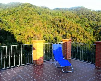 Calice Al Cornoviglio: Cà de Mino - Calice al Cornoviglio - Balcón