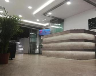 Perla Hotel Halkidiki - Kallithea - Лоббі