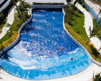 Azure North Staycation - Monaco 1030 Unit - San Fernando - Pool