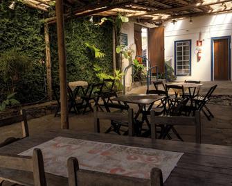 Suite Confort 202 - Diamantina - Patio