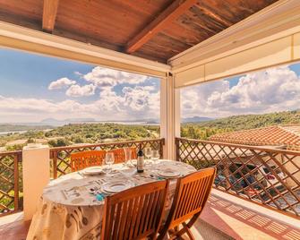 La Casa Di Farina With Pool - Arzachena - Balcony