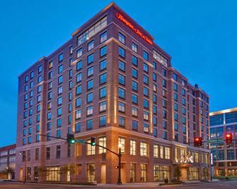 Hampton Inn & Suites Nashville Downtown Capitol View - Nashville - Building