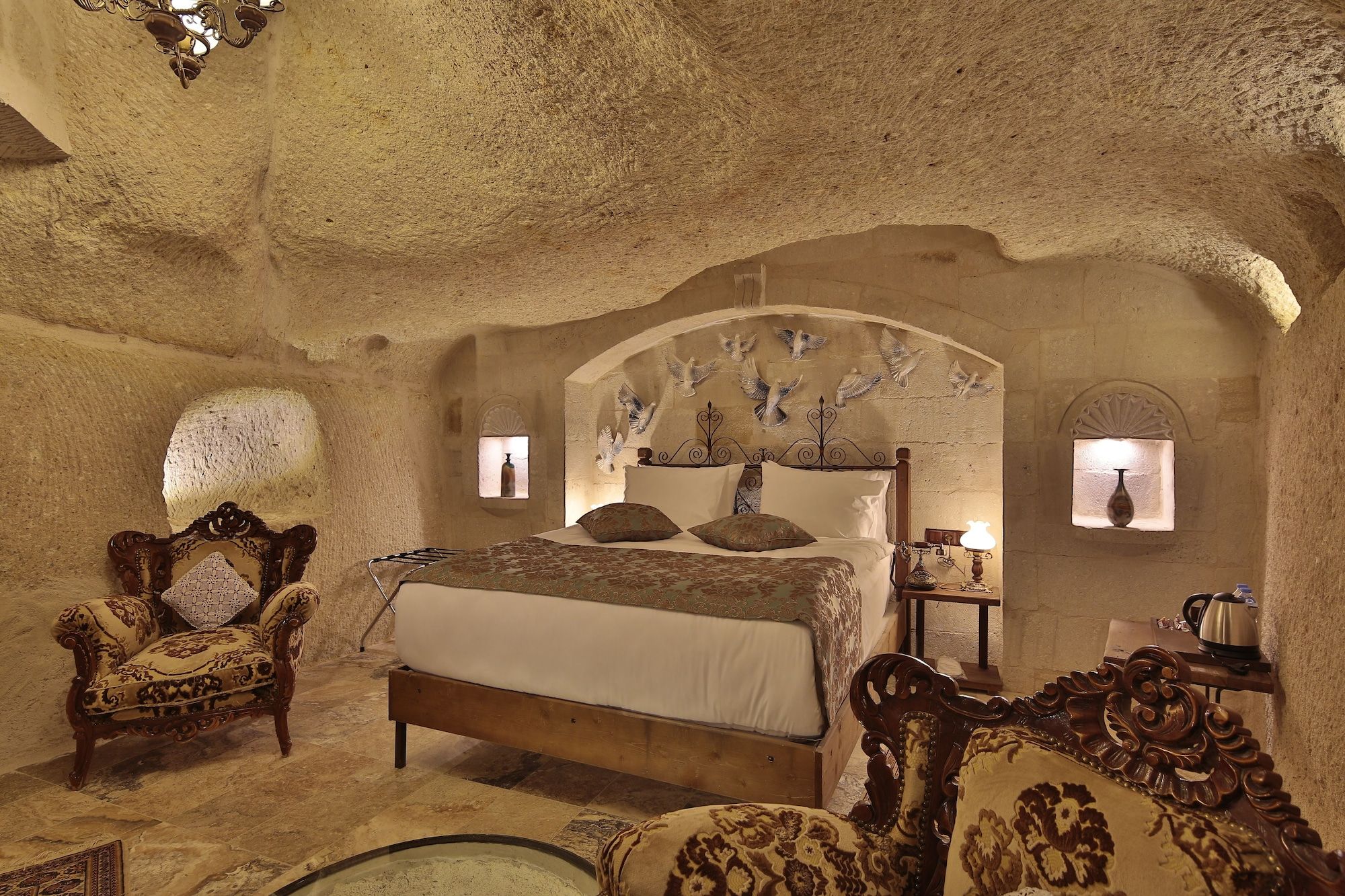 آرين كيف هوتل