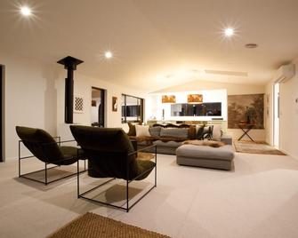 Luxury Lindis Lookout - Wanaka - Olohuone