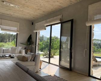 Casa De Piedra Sol Playa Y Mar En [Ueblo San Vicente - Jose Ignacio - Living room