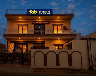Fabhotel Awadh Inn - Ayodhya