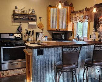 Lazy on the Lake - South Boardman - Kitchen