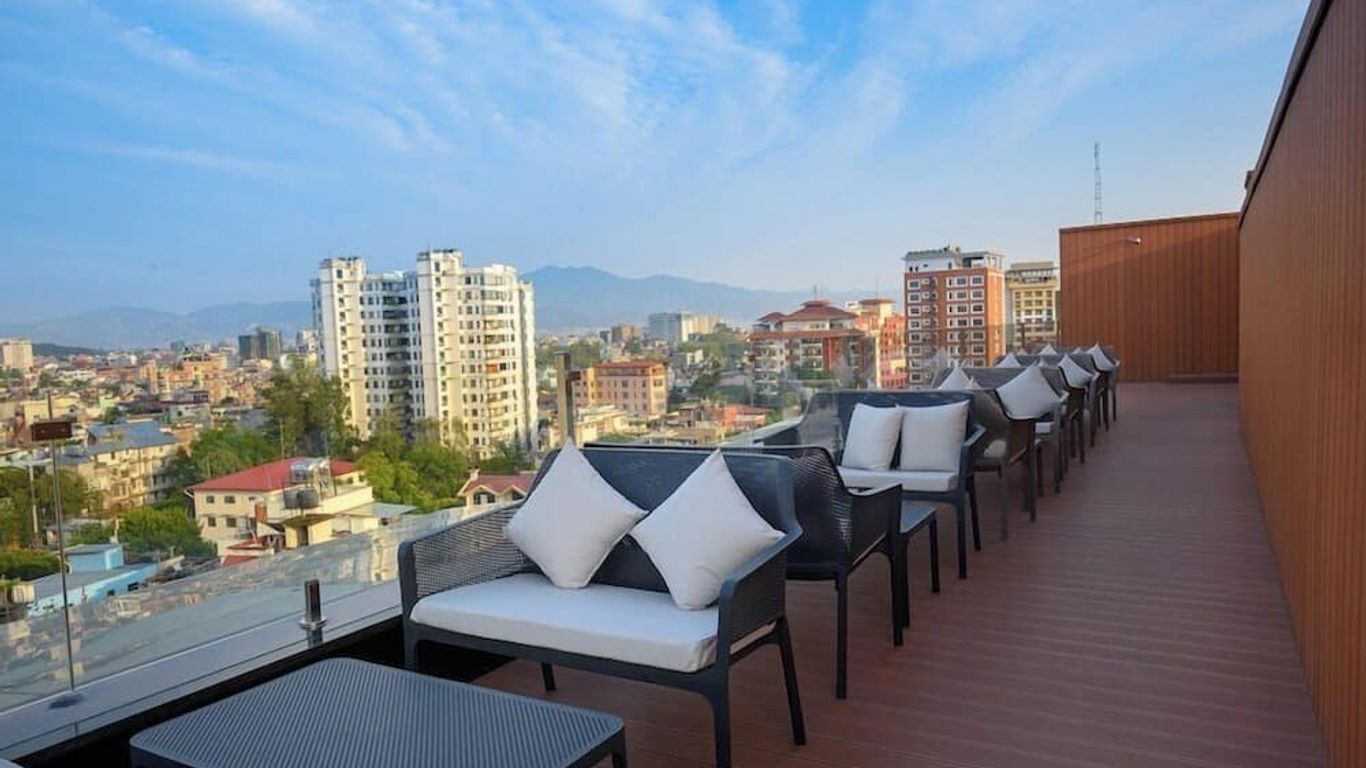 Hotel Le Himalaya By Best Resort Nepal