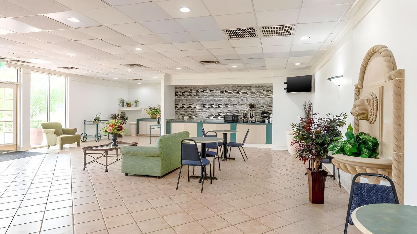 Rodeway Inn Huntsville West