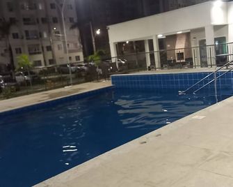 well-located, safe and fully equipped apartment 5 minutes from the beach - Tirirical - Piscina