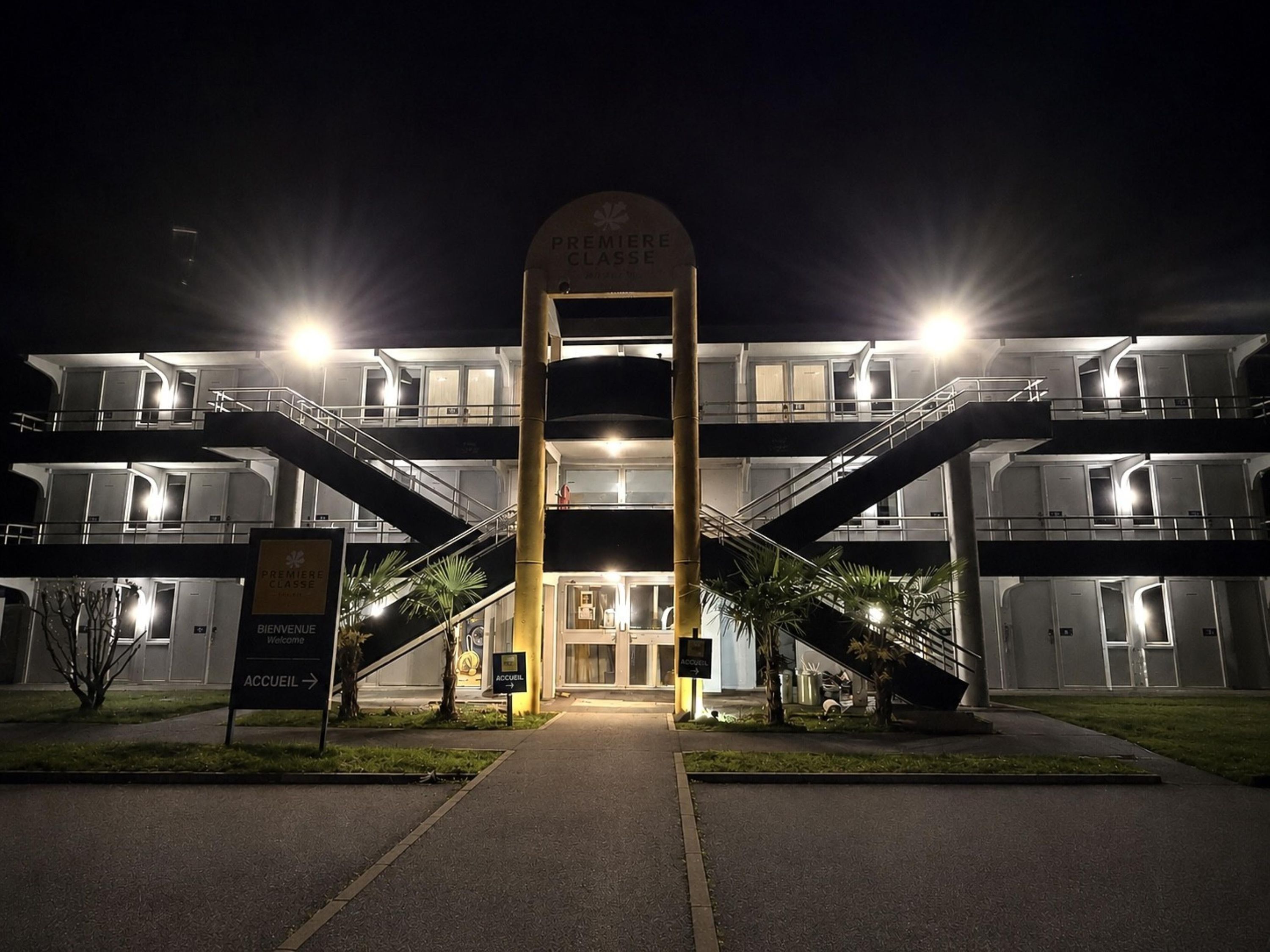 Premiere Classe Tarbes - Bastillac - Tarbes - Building