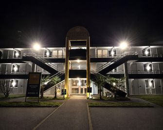 Premiere Classe Tarbes - Bastillac - Tarbes - Edificio
