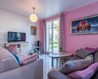 Gîte La Villa Omagny Paris Marne-la-Vallée - Magny-le-Hongre - Living room