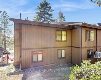 Katherine Court Townhouse - Stateline - Edificio