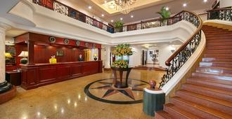 The Tray Hotel Hai Phong - Haiphong - Front desk