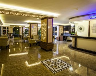 Oba Time Hotel - אלניה - לובי