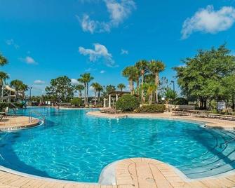 2774 Almaton #403 - Celebration - Pool