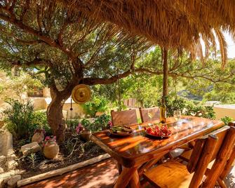 Natura cottages - Makry Gialos - Patio
