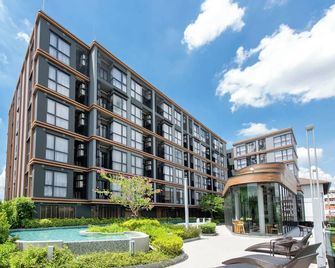 Salaya One Hotel & Service Apartment - Bang Yai