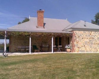 Towrang Farmstay - located at Goulburn - Goulburn - Rakennus