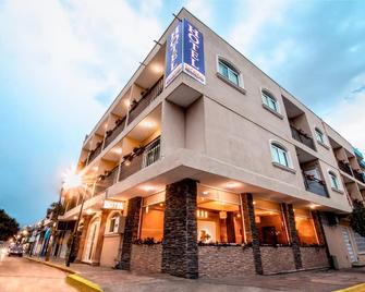 هوتل سان ميجويل - توكستلا جوتيريز - مبنى