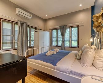 Maenam Bungalow - Ko Samui - Bedroom