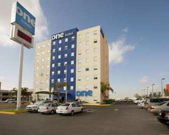One Monterrey Aeropuerto - Apodaca - Building