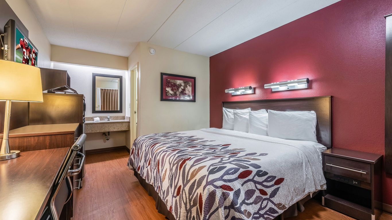 梅里爾維爾紅屋頂酒店