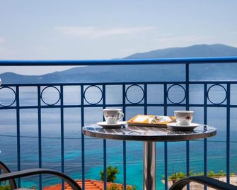 Olive Bay Hotel - Agia Effimia - Balcón