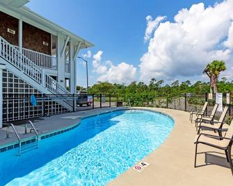 Topsail Shores Inn - Sneads Ferry - Pool