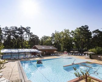 Camping La Pinede - Excenevex - Pool