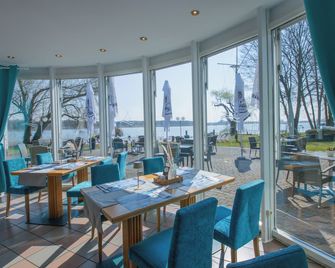 Seehotel Bollmannsruh - Pawesin - Restaurante