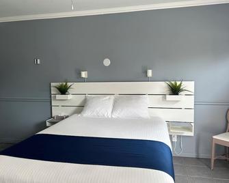 Motel Le Refuge - Sherbrooke - Bedroom
