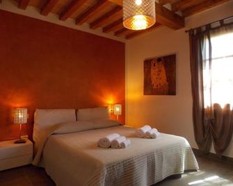 Villa Moderna Grezzano - Borgo San Lorenzo - Habitación