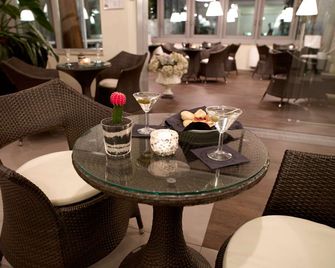 Hotel Montini - Peschiera Borromeo - Ресторан