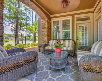 Lakefront Oconee Vacation Rental w/ Patio & Views! - Greensboro
